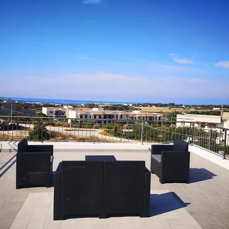 Casa Mare Con Terrazza-3