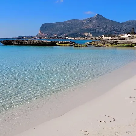 Favignana Lido Burrone - Appartamento sul mare-2